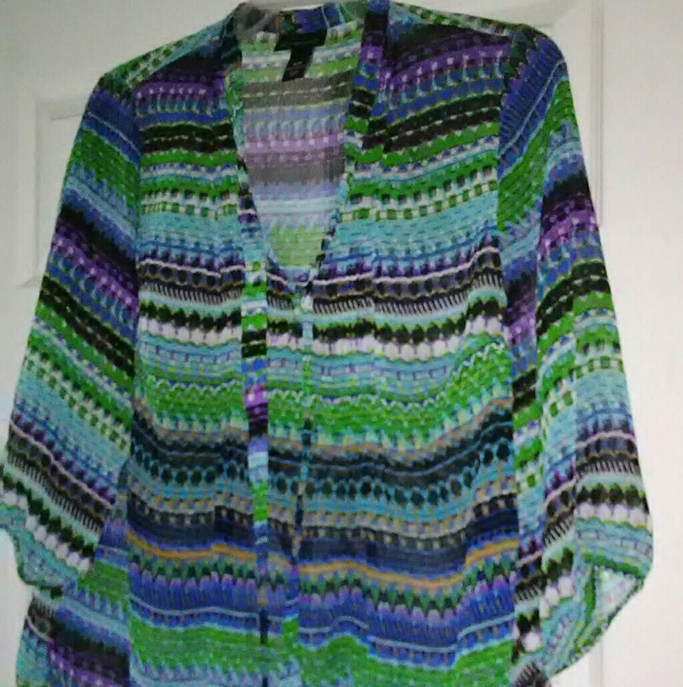 Beautiful blouse ready to go to a new home :)